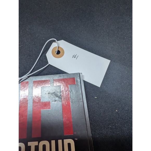 Taylor Swift - The Red Tour VIP Book VIP TICKET And POSTER Rare Merch official - Picture 5 of 7